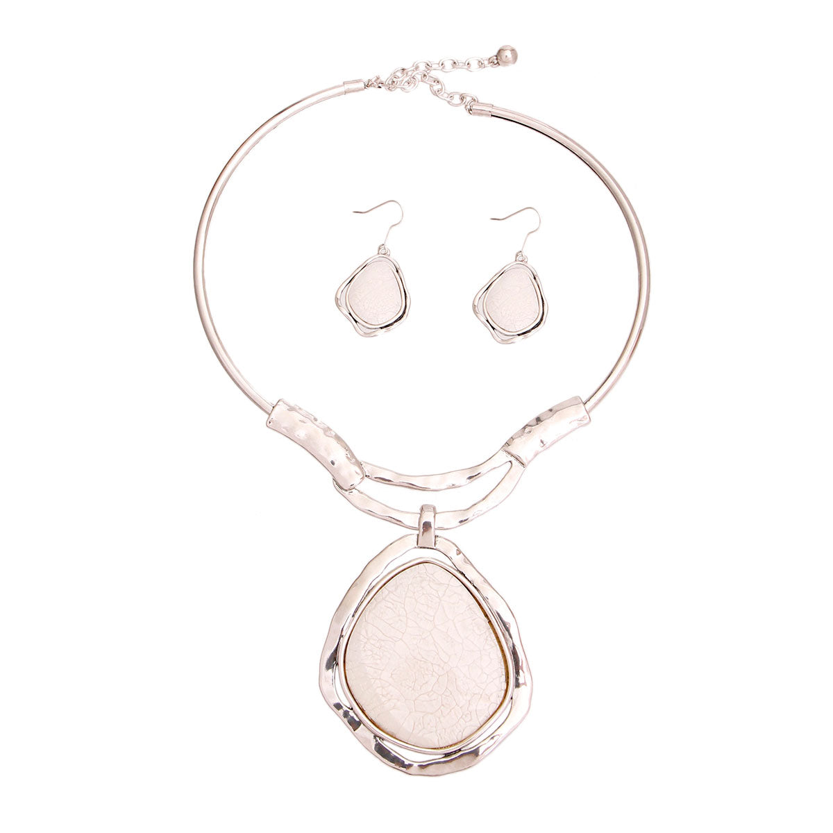 White Hammered Metal Rigid Choker